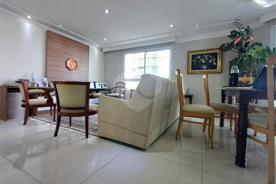 Apartamento à venda com 3 suítes em Santa Teresinha, São Paulo, SP