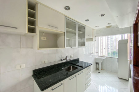 Apartamento à venda com 2 suítes em Indianópolis, São Paulo, SP