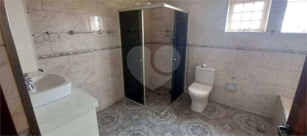 Sobrado para alugar com 3 quartos, sendo 1 suíte, em Parque Maria Domitila, São Paulo, SP