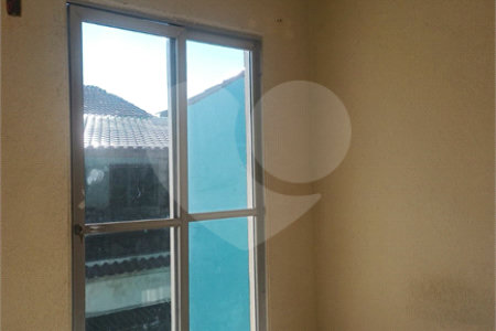 Casa à venda com 2 quartos em Campo Grande, Rio de Janeiro, RJ