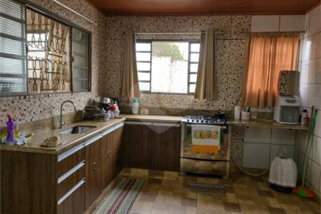 Casa Térrea à venda com 3 quartos em Vila Progresso, Porto Feliz, SP