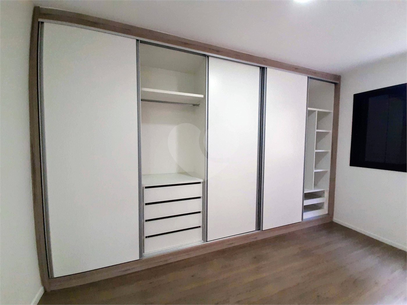 Apartamento à venda ou para alugar com 3 quartos, sendo 1 suíte, em Vista Alegre, Vinhedo, SP