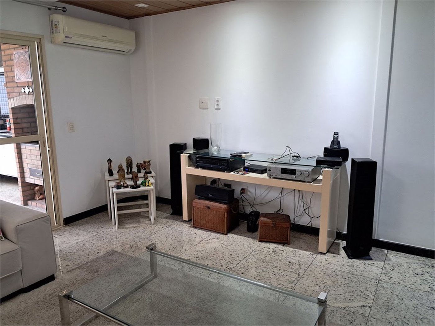 Apartamento Residencial à venda, Gonzaga, Santos - AP0761.