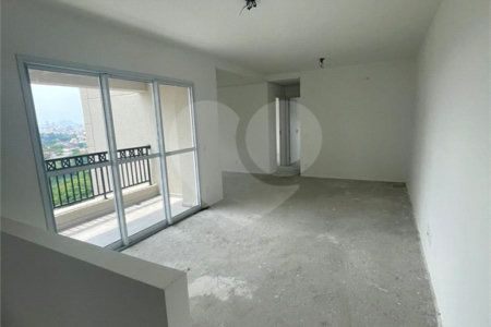 Apartamento à venda com 3 quartos, sendo 1 suíte,  em Vila Suzana, São Paulo, SP