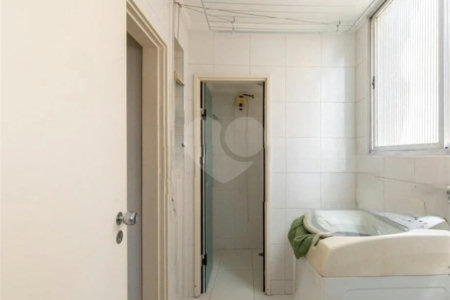 Apartamento à venda com 3 quartos em Moema, São Paulo, SP
