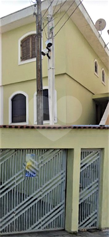 Sobrado à venda com 3 quartos, sendo 1 suíte,  em Vila Romero, São Paulo, SP