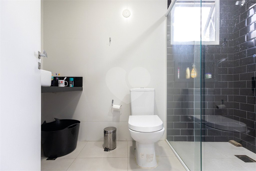 Casa à venda com 4 suítes no condomínio Villa Castanheira, São Paulo - SP