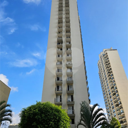 Casa à venda com 3 quartos, sendo 1 suíte, no condomínio Jconde de Irajá, São Paulo - SP