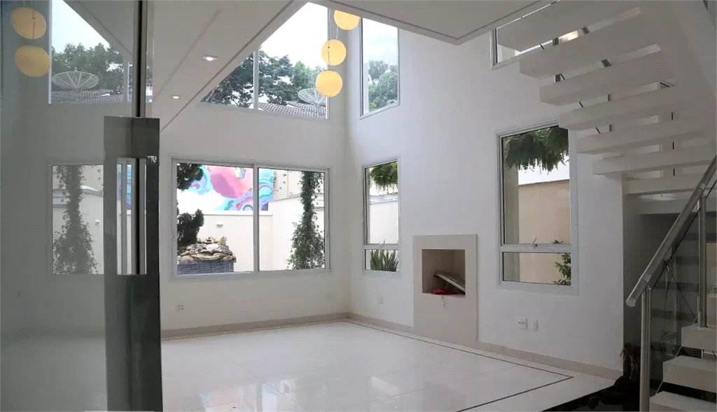 Casa à venda com 3 suítes no condomínio Residencial Morumbi, São Paulo - SP
