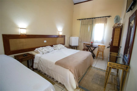 Hotel à venda com 15 quartos, sendo 4 suítes,  no Centro (canguera), São Roque, SP