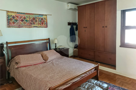 Sobrado à venda com 3 quartos, sendo 1 suíte, em Brooklin, São Paulo, SP