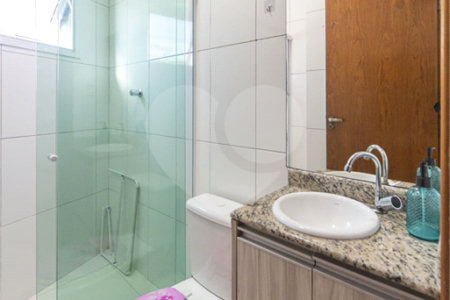 Sobrado à venda ou para alugar com 3 quartos, sendo 2 suítes, em Vila Linda, Santo André, SP