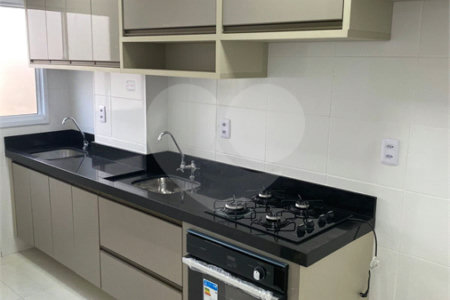 Apartamento à venda com 2 quartos em Morada do Ouro, Cuiabá, MT