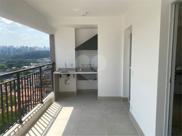 Apartamento à venda com 2 suítes em Santo Amaro, São Paulo, SP