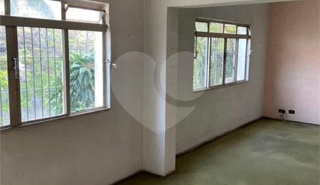Sobrado à venda com 3 quartos, sendo 1 suíte, em Parada Inglesa, São Paulo, SP