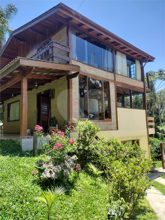 Condomínio à venda com 4 quartos, sendo 2 suítes,  em Caraguatá, Mairiporã, SP