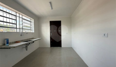 Sobrado à venda com 3 quartos em Horto Florestal, São Paulo, SP