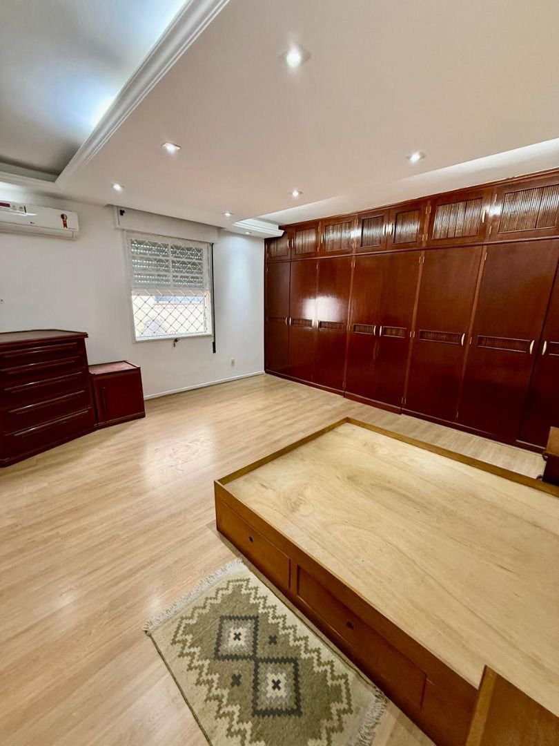 Sobrado com 3 dormitórios, 200 m² - venda por R$ 2.350.000,00 ou aluguel por R$ 12.500,00/mês - Embaré - Santos/SP