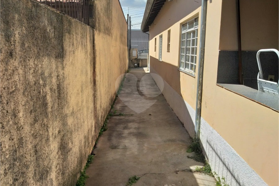 Casa Térrea à venda com 3 quartos, sendo 1 suíte,  no Centro, Serra Negra, SP