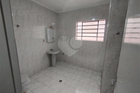 Casa Térrea à venda com 3 quartos em Vila Mariza Mazzei, São Paulo, SP