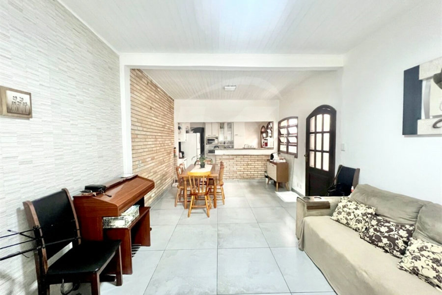 Casa Térrea à venda com 2 quartos, sendo 1 suíte,  em Tremembé, São Paulo, SP