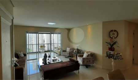 Apartamento à venda com 4 quartos, sendo 3 suítes, em Cidade Monções, São Paulo, SP