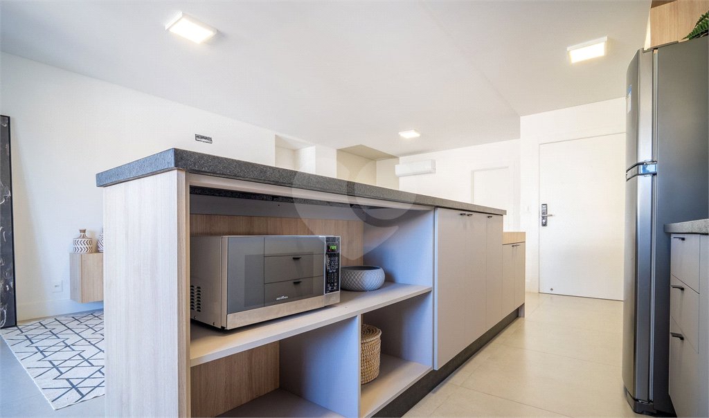 Apartamento à venda com 3 suítes em Jurerê, Florianópolis, SC