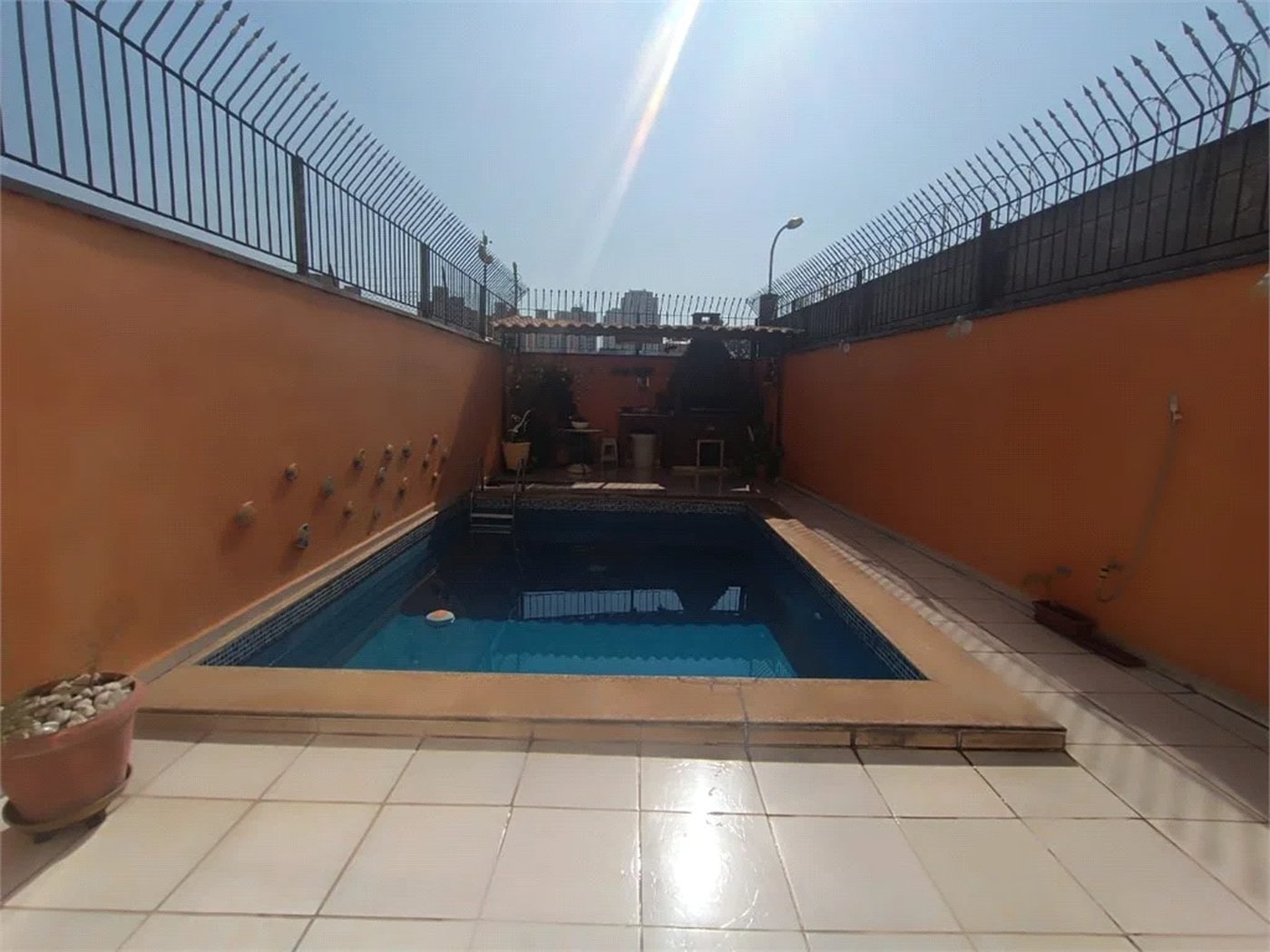Sobrado à venda com 3 quartos, sendo 1 suíte, em Jaguaré, São Paulo, SP