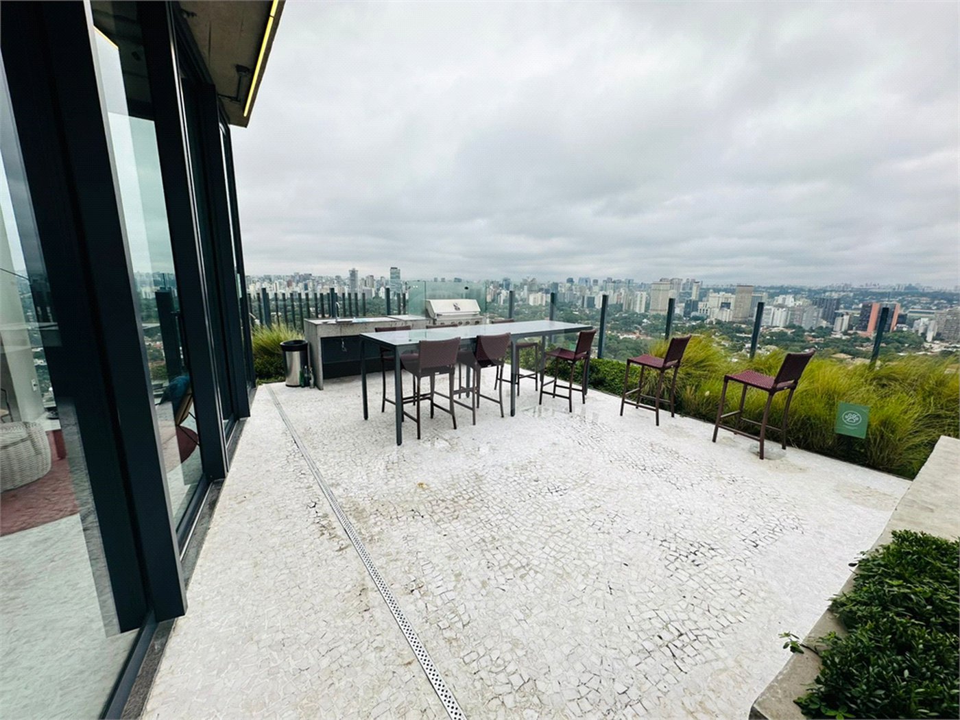 Apartamento para alugar com 1 suíte em Pinheiros, São Paulo, SP