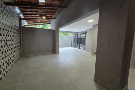 Casa com 2 dormitórios à venda, 89 m² por R$ 700.000,00 - Marapé - Santos/SP