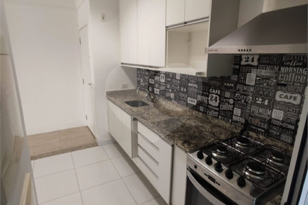 Apartamento à venda ou para alugar com 3 quartos, sendo 1 suíte,  em Parque Reboucas, São Paulo, SP