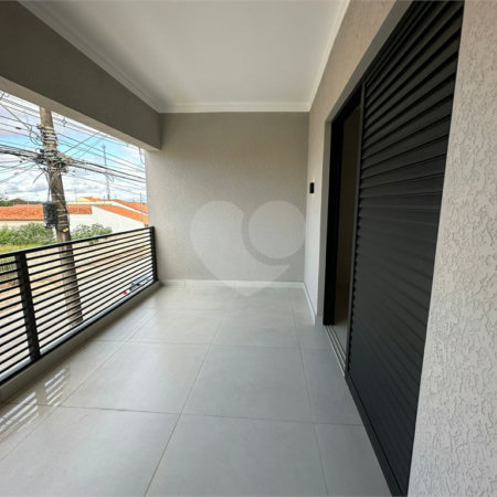 Casa à venda com 3 quartos, sendo 1 suíte, em Vila Carolina, Itapetininga, SP