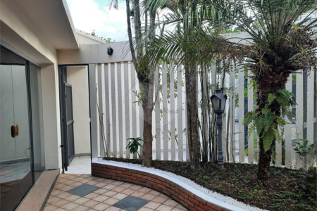 Casa Térrea à venda com 3 quartos, sendo 1 suíte, em Jardim Marajoara, São Paulo, SP