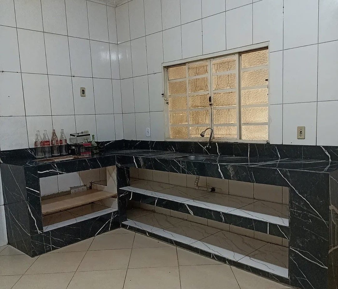 Casa à venda com 2 quartos, sendo 1 suíte,  em Jardim Paranapunga, Três Lagoas, MS