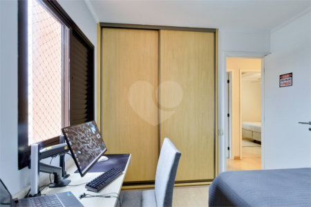 Apartamento à venda com 3 quartos, sendo 1 suíte, em Alto da Boa Vista, São Paulo, SP