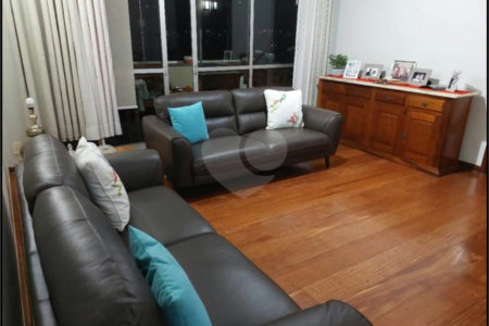 Apartamento à venda com 3 quartos, sendo 1 suíte, no Centro, Araraquara, SP