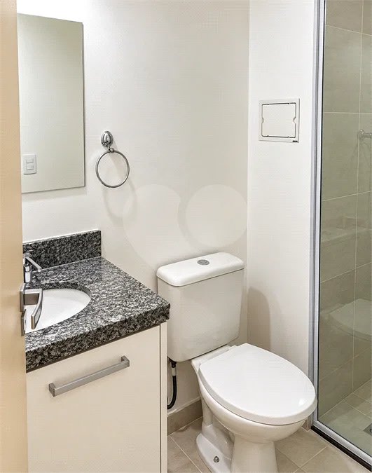 Apartamento de 130 m² no Jardim do Mar, com 3 suítes, 4 banheiros, varanda gourmet, 2 vagas e condomínio completo com piscina aquecida e lazer.
