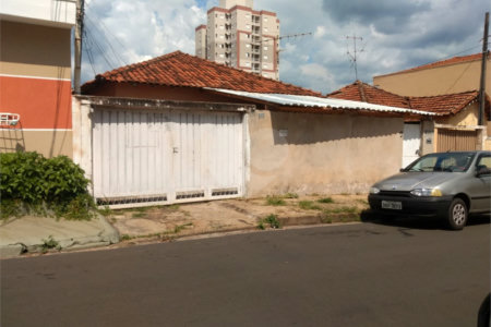 Residência próxima a Igreja São Judas Tadeu