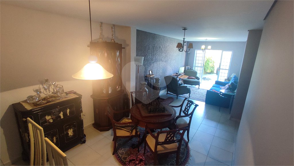 Casa Térrea à venda com 5 quartos em Horto, São Paulo, SP