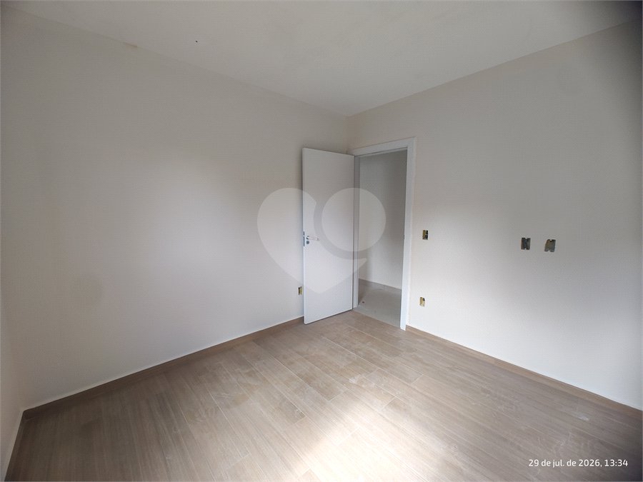 Casa à venda com 2 quartos, sendo 1 suíte, em Jardim Santo Antônio, Atibaia, SP