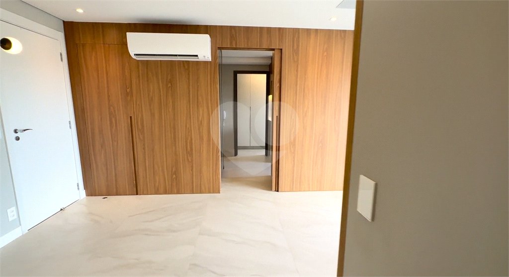 Apartamento à venda com 3 quartos, sendo 1 suíte, em Barra Funda, São Paulo, SP