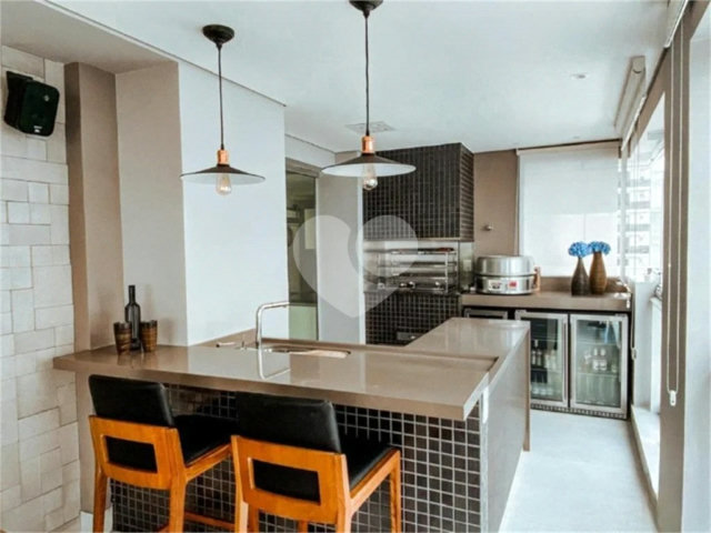 Apartamento à venda com 3 suítes em Santana, São Paulo, SP