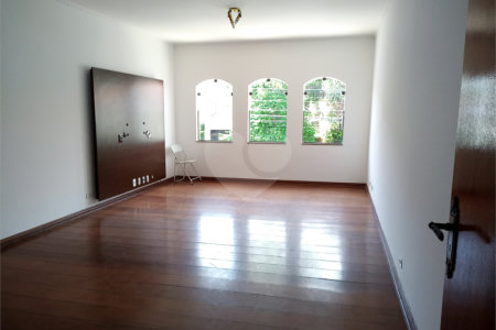 Sobrado à venda com 3 quartos, sendo 2 suítes, em Jardim Franca, São Paulo, SP