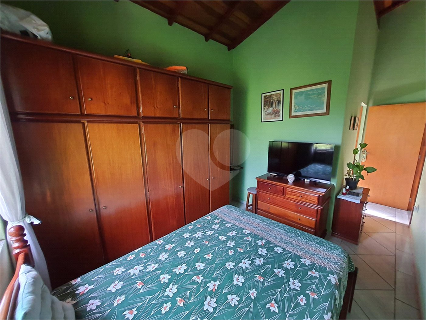 Chácara à venda com 3 quartos, sendo 2 suítes,  em Estância San Remo, Atibaia, SP