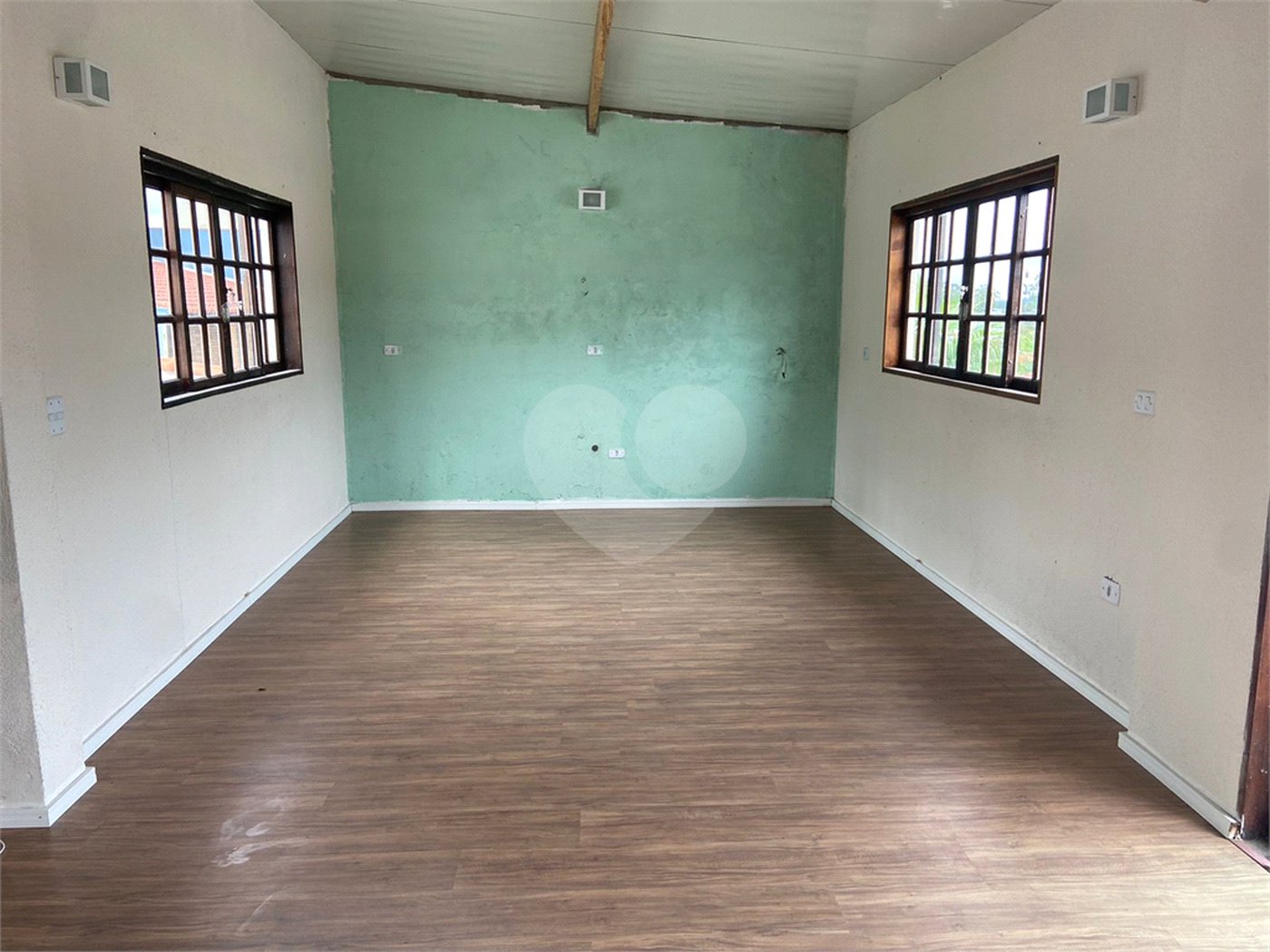 Casa à venda com 4 suítes em Vila Suissa, Mogi das Cruzes, SP