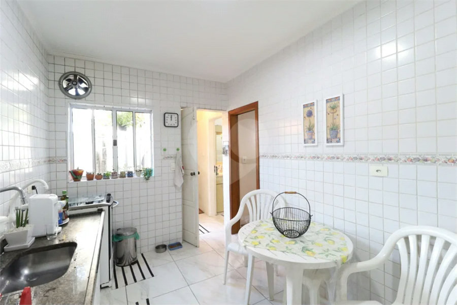 Casa à venda com 3 quartos, sendo 1 suíte,  em Vila Medeiros, São Paulo, SP