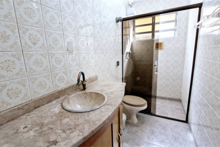 Sobrado à venda com 3 quartos, sendo 1 suíte, em Alto da Boa Vista, São Paulo, SP
