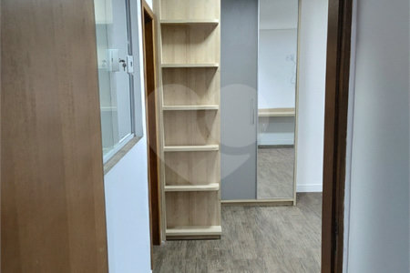 Sobrado à venda com 4 quartos, sendo 1 suíte, em Vila Gustavo, São Paulo, SP