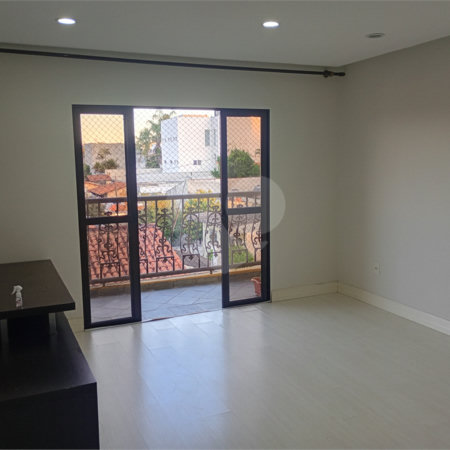 Apartamento à venda com 3 quartos, sendo 1 suíte, em Vila Oliveira, Mogi das Cruzes, SP