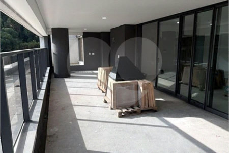 Apartamento à venda com 4 suítes em Vila Cordeiro, São Paulo, SP